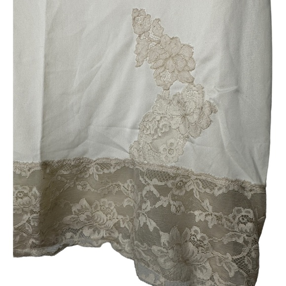Vintage Vassarette Nylon‎ Slip - Picture 2 of 6